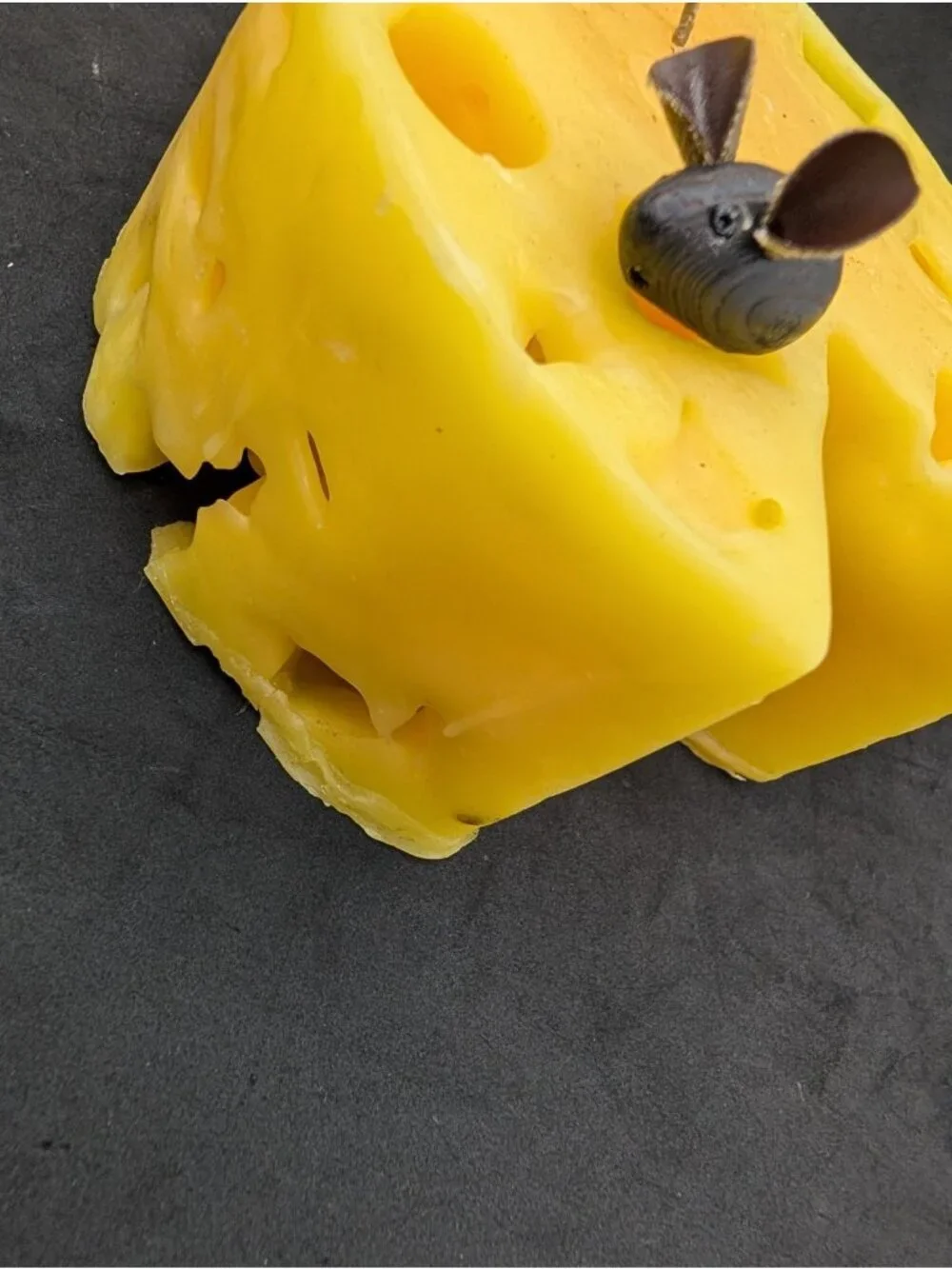 Vintage Handcrafted Cheese With Mouse Yellow Candle New 4.75